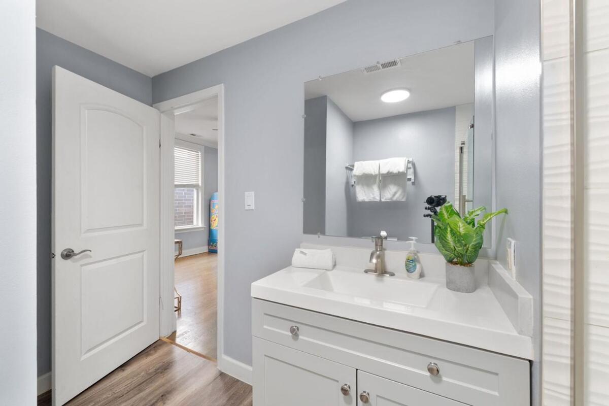 Stylish 2Br Urban Retreat In River West Chicago Exterior foto